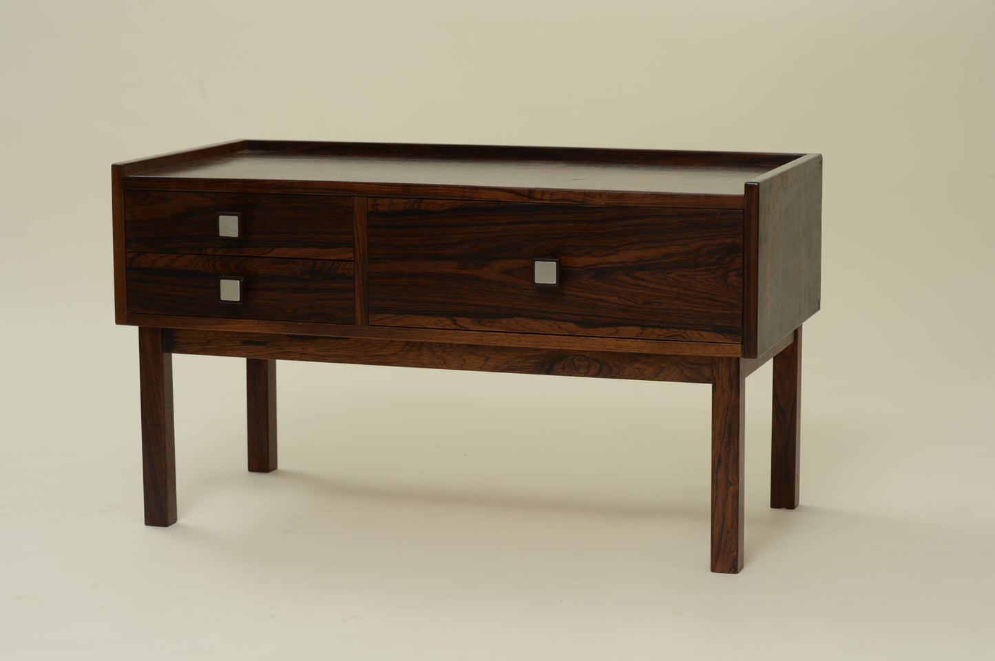 Commode Basse 3 Tiroirs, En Palissandre