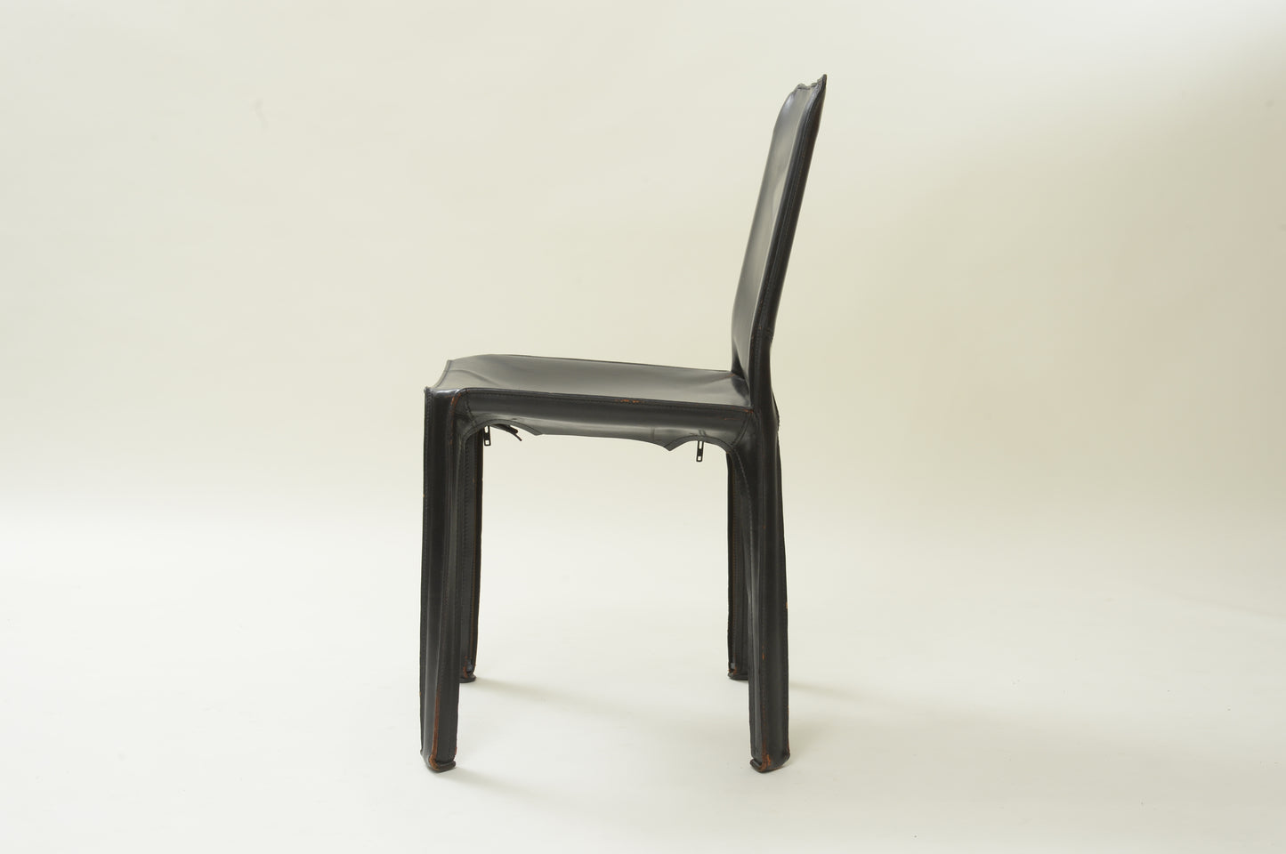 4 Chaises Cab Par Mario Bellini