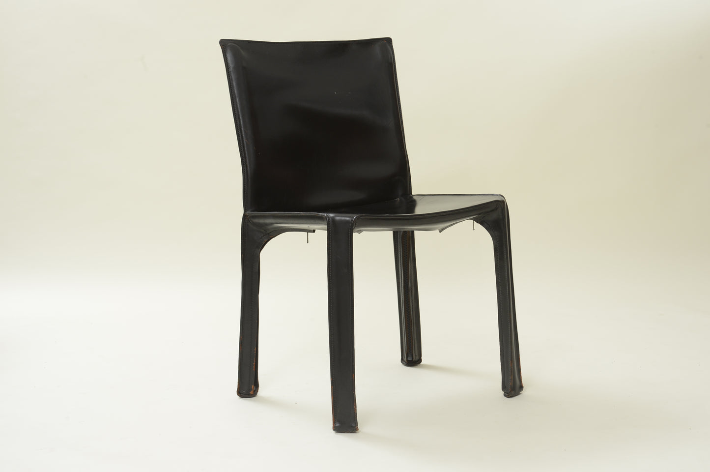 4 Chaises Cab Par Mario Bellini