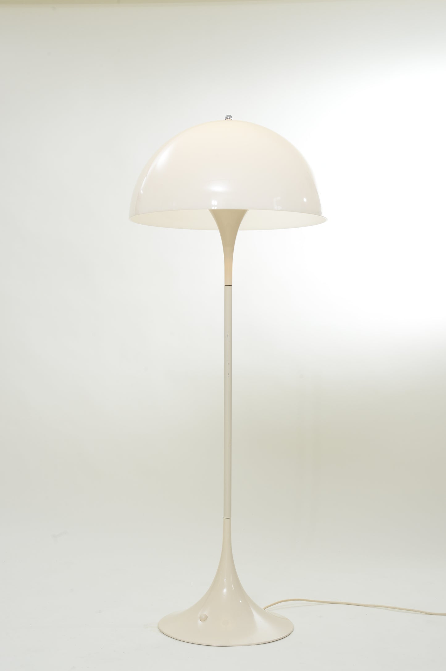 Lampadaire Panthela Par Verner Panton