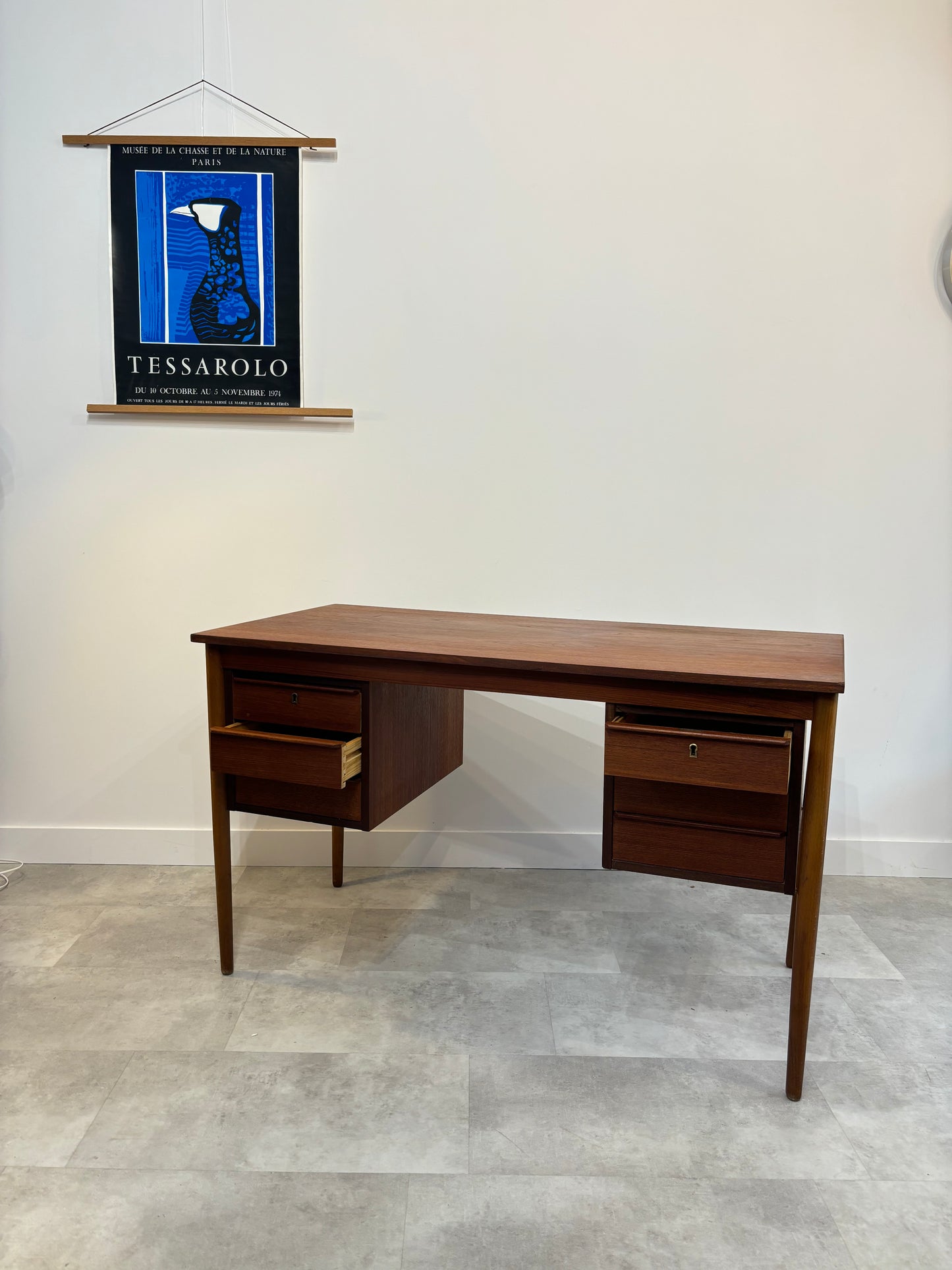 Bureau scandinave en Teck